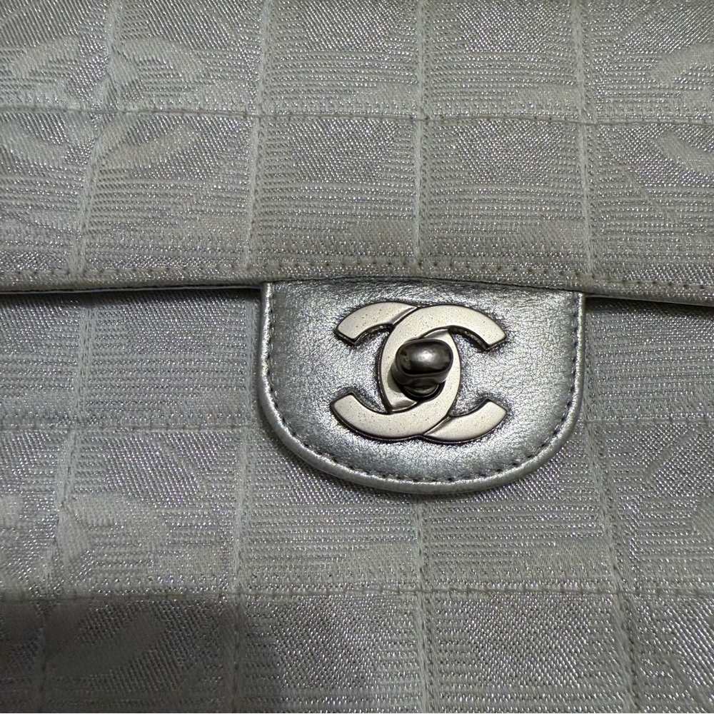 Chanel Classic Flap medium - Travel Ligne white/silver - Picture 15 of 15